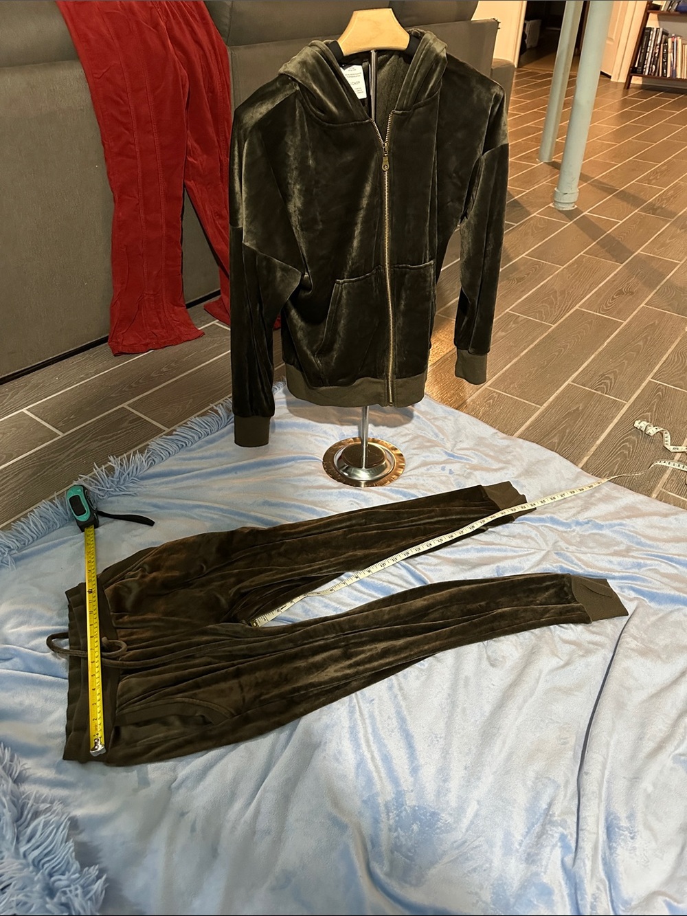 Felina Olive Green Velour Zip Hoodie & Joggers Set